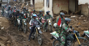 100 Babinsa Tembus Medan Ekstrem Bawa 10 Ton Bantuan Ke Bener Meriah