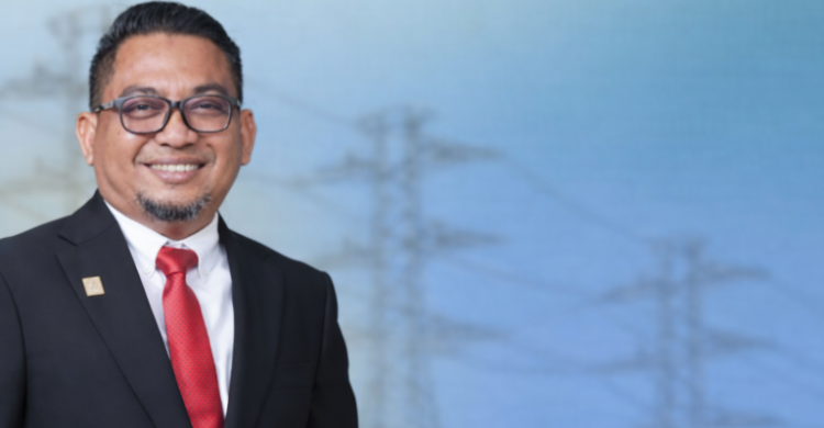 Antar Bantuan Ke Korban Bencana GM PLN Nyaris Tenggelam Bersama Wagub Aceh