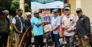 Bantu Korban Banjir  FKMPI Salurkan Bantuan di Batu Busuk Padang