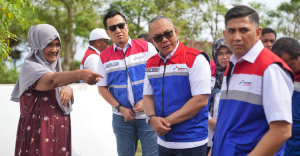 Dirut PGN Turun Langsung Serahkan Bantuan Di Aceh Dan Sumut