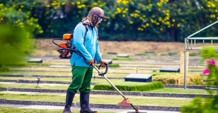 Infrastruktur Modern   Perawatan Berkala  Al Azhar Memorial Garden Bebas Longsor