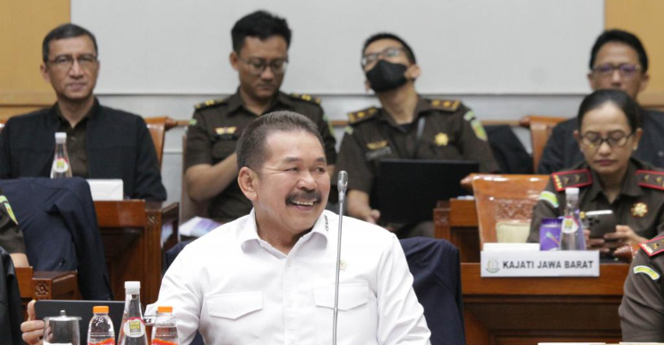 Kejagung Copot Jaksa Terjaring OTT  Pakar UGM  Langkah Tegas Jaga Integritas