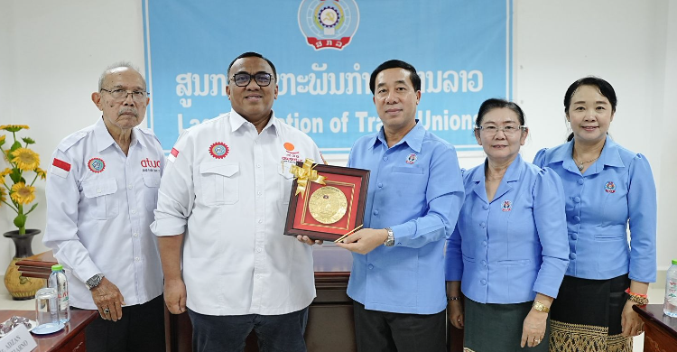 Temui Pimpinan Buruh Laos  Andi Gani Soroti Lonjakan Perdagangan Manusia