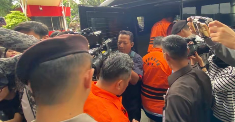 Adopsi KUHAP Baru  KPK Tak Lagi Pamerkan Tersangka Berompi Oranye Di Konpers