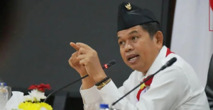 Disebut  Gubernur YouTube   Dedi Mulyadi Tantang Panji Berkeliling Jabar