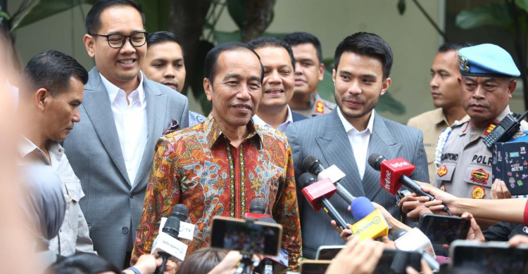 Jokowi Ingin Tuntaskan Soal Ijazah di Pengadilan