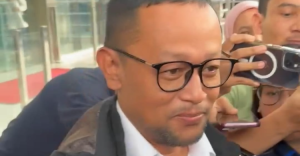 KPK Cecar Eks Stafsus Yaqut Soal Aliran Duit dari Biro Travel ke Pihak Kemenag