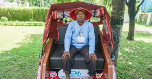 Penarik Becak Lansia di Blora  Matur Nuwun Pak Prabowo Sudah Perhatikan Kami