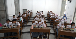 Penuh Haru  Siswa Cerita Uang Jajan Kini Bisa Ditabung Berkat MBG