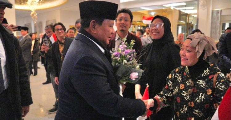 Prabowo Tiba di Swiss untuk WEF 2026  Disambut Hangat Diaspora Indonesia