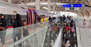 Puncak Arus Balik  72 Persen Penumpang Whoosh Bergerak dari Bandung ke Jakarta