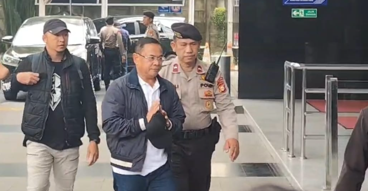 Tiba di Gedung KPK  Bupati Sudewo Bungkam