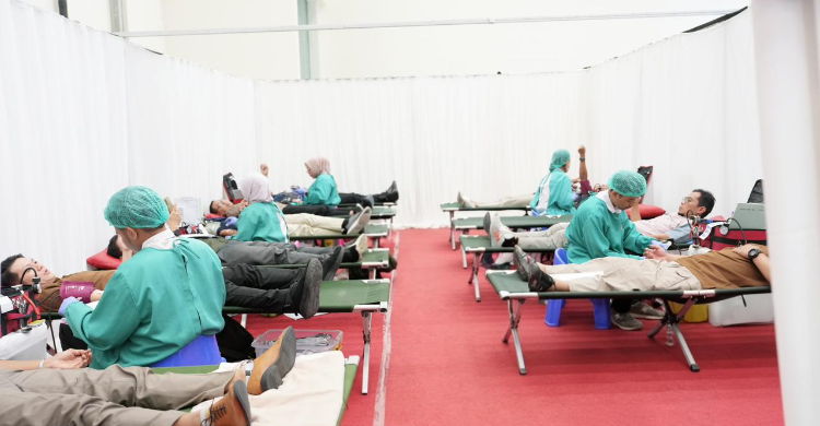 HUT Ke 3 PLN EPI  Ratusan Karyawan Donor Darah Bantu Stok PMI Jakarta