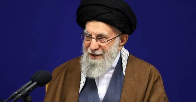 Khamenei Peringatkan AS  Tekan Tombol Perang Bisa Picu Konflik Regional