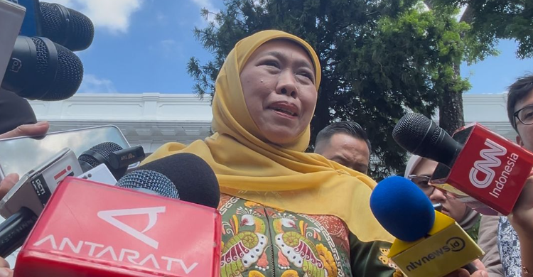 Tindak Lanjuti Arahan Prabowo Khofifah Siapkan Kepgub Pengelolaan Sampah Kawasan Wisata
