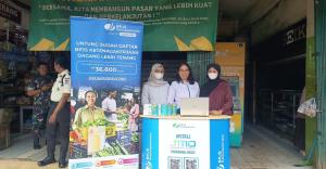 BPJS Ketenagakerjaan Rawamangun Open Booth  Gelar Sosialisasi ke Pedagang Pasar