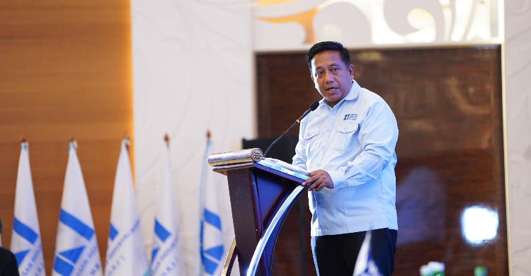 Fitch Ratings Turunkan Outlook RI  HKI Minta Pemerintah Percepat Investasi