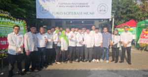 Menkop Resmikan Koperasi MCMI di Masjid Cut Meutia