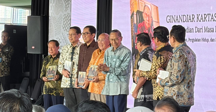 Ginandjar Bongkar Rahasia Stabilkan Rupiah Pada Krisis 1998