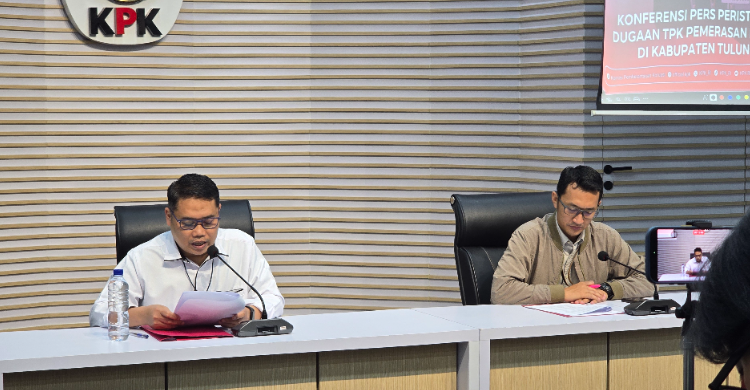 Palak 16 Kepala OPD  Bupati Tulungagung Jadi Tersangka KPK