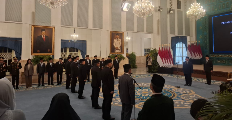 Prabowo Lantik 6 Pejabat Baru  Ini Daftar dan Jabatannya
