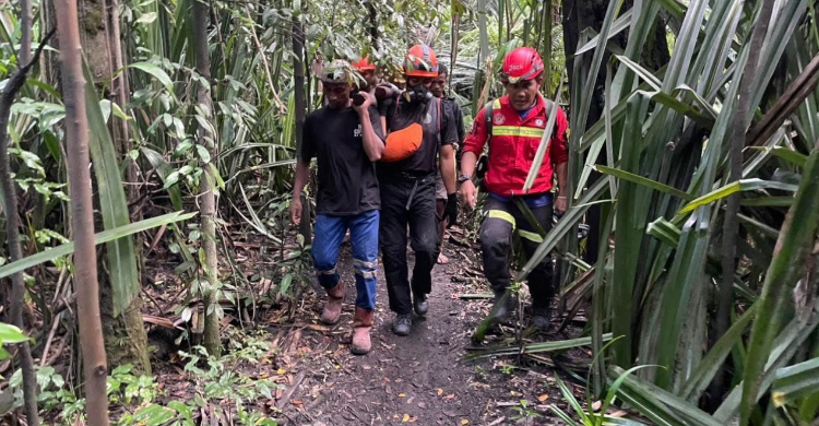 Korban Tertimbun Material Vulkanik 2 Jasad WNA Singapura Korban Erupsi Gunung Dukono Akhirnya Ditemukan