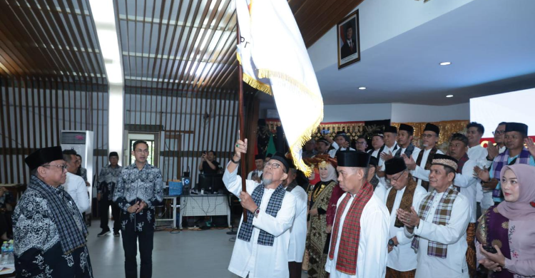 Kukuhkan Gebu Minang Jabar OSO Akui Orang Minang Mudah Beradaptasi