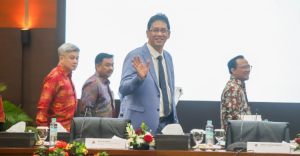 Purbaya dan Keluarga Batal Naik Haji Tahun Ini  Anggap Belum Rezeki