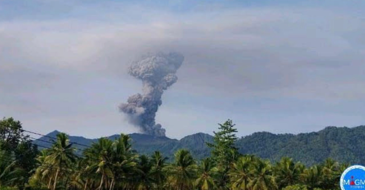 Pencarian Pendaki Gn Dukono 2 WNA Terdeteksi 20 30 Meter Dari Bibir Kawah Utama  1 WNI Belum Terlacak