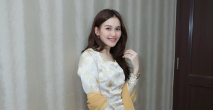 Ayu Ting Ting Terpikat Pesona Politikus Muda