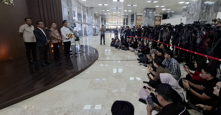 Dasco Rapat Bareng Bos Danantara Hingga Menteri ESDM  Bahas DSI Dan Investasi