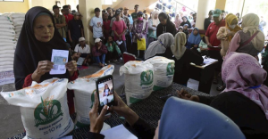 Duh  1 4 Juta Lansia Terancam Kehilangan Bansos