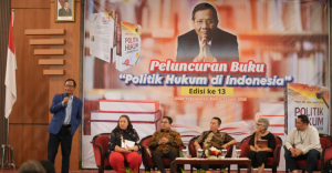 Mahfud Luncurkan Buku Politik Hukum Di UGM  Ditolak Orba  Laris Di Era Reformasi