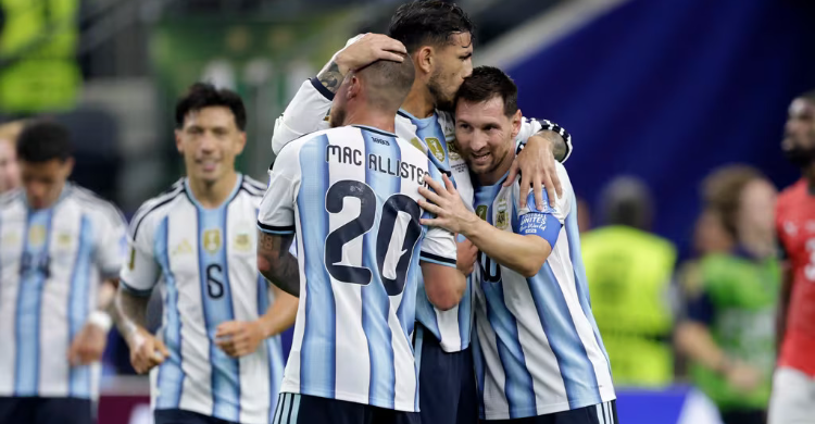 Pemain Argentina Kehilangan Kata Kata Melihat Keajaiban Lionel Messi