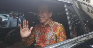 Roy Suryo   Tifa Ditangkap Polisi  Jokowi  Ikuti Proses Hukum