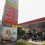 Sejumlah Ekonom Jelaskan Alasan Harga Pertamax Harus Naik