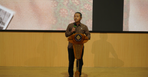 Wamen Fajar  Buya Syafii Teladankan Kritik Tanpa Permusuhan