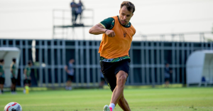 Miguel Pereira Antusias Jalani Latihan Perdana Persebaya