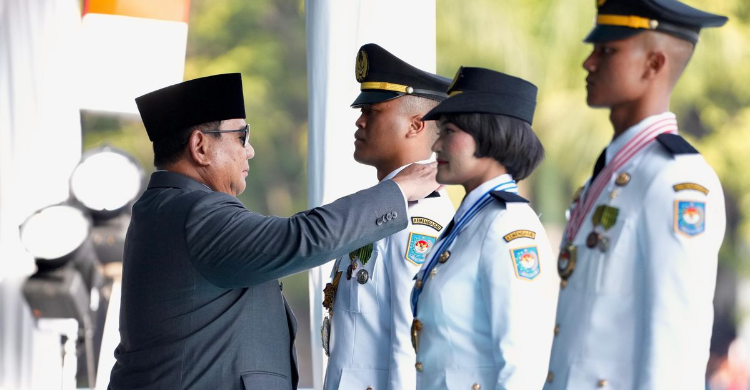Pesan Prabowo ke Pamong Praja Muda IPDN  Rakyat Tak Butuh Birokrasi Berbelit