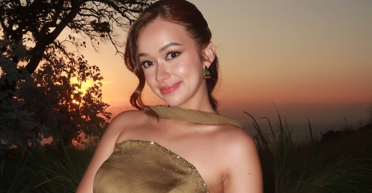 Rebecca Klopper  Masih Asyik Menjomblo