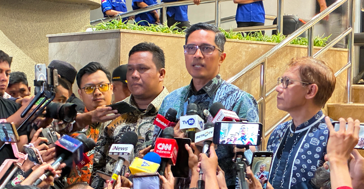 Siang Diperiksa Sebagai Saksi  Malam Febrie Jadi Tersangka