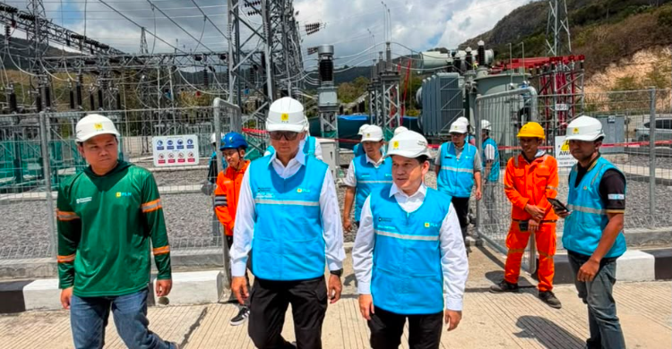 Pasokan Listrik Utama di Flores Normal  PLN Fokus Pulihkan Jaringan Distribusi