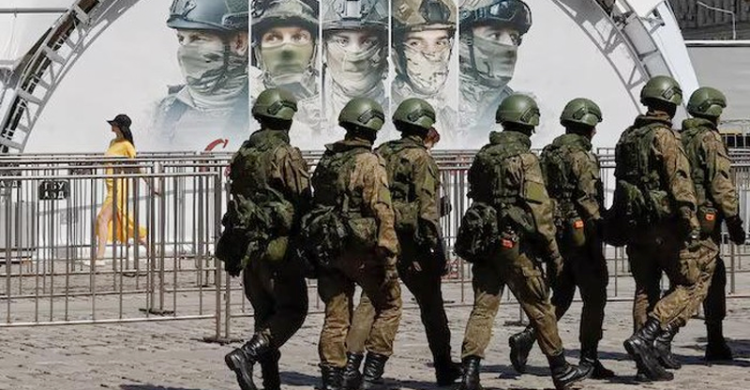 Kemenlu DPR Lakukan Penyelidikan 8 WNI Jadi Tentara Rusia Diiming imingi Gaji Besar