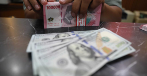 Rupiah Menguat Tipis Ke Rp 17 718